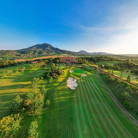 Jatinangor National Golf & Resort Kültér fotó